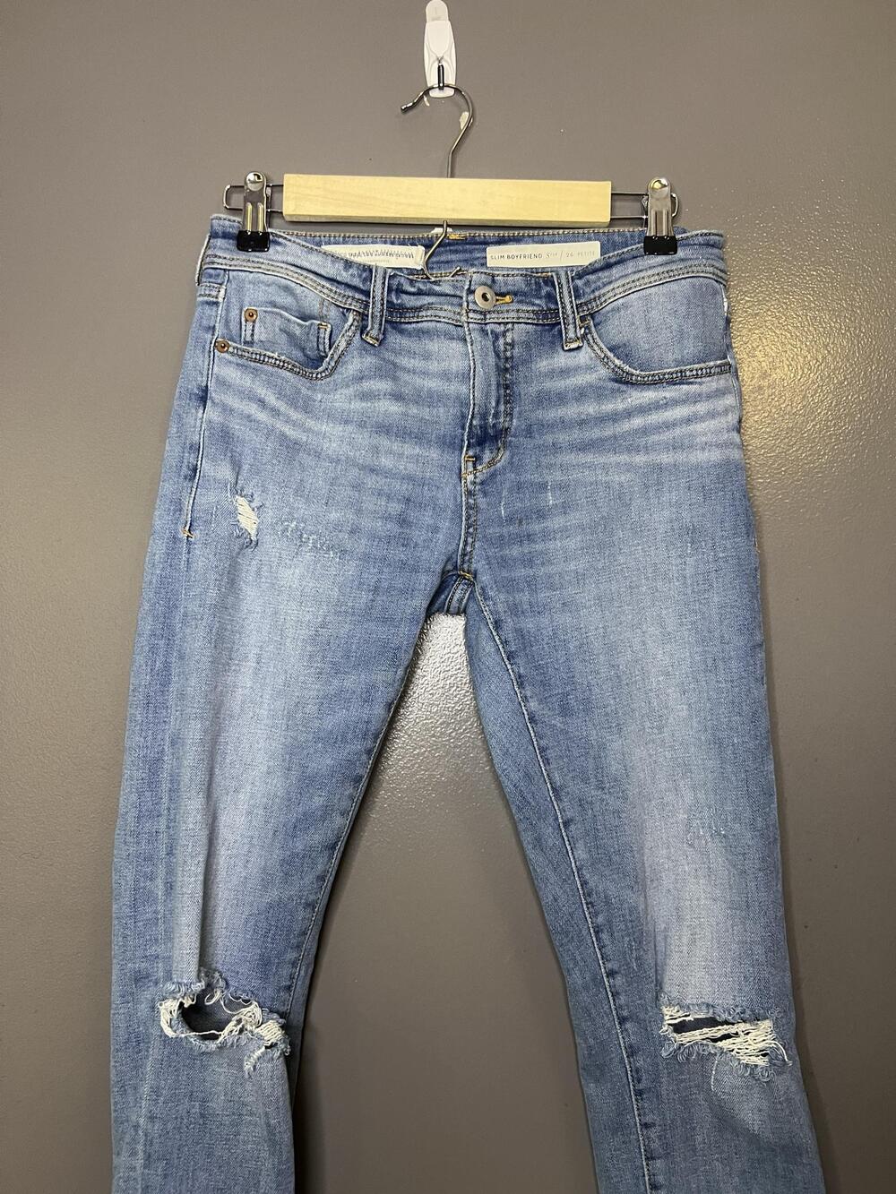 Pilcro Anthropologie Slim Boyfriend Jeans Womens 26P Light Wash Distressed Denim